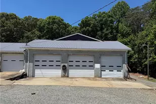 1628 Nc Hwy 22 S, Ramseur, NC 27316 - Photo 2