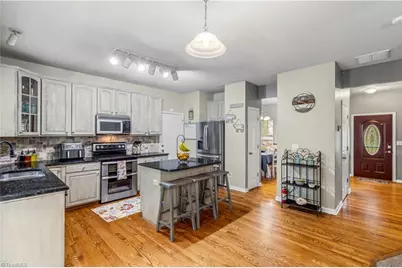 419 Rockbridge Drive, Kernersville, NC 27284 - Photo 12