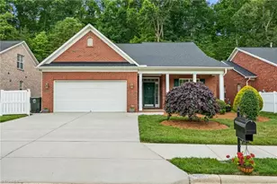 130 Heritage Hill Dr, Jamestown, NC 27282 - Photo 1