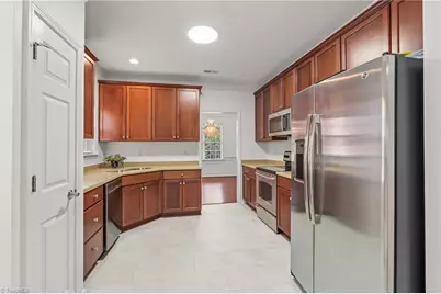 130 Heritage Hill Drive, Jamestown, NC 27282 - Photo 14