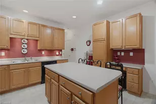 4711 Hanberry Dr, Greensboro, NC 27410 - Photo 22