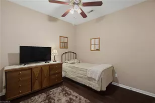 4711 Hanberry Dr, Greensboro, NC 27410 - Photo 30