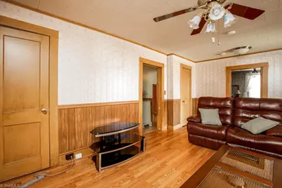 409 Wagstaff Street, Thomasville, NC 27360 - Photo 4