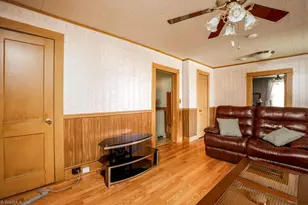 409 Wagstaff St, Thomasville, NC 27360 - Photo 4