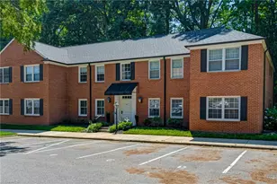 341 Hanover Arms Ct, Winston-Salem, NC 27104 - Photo 2