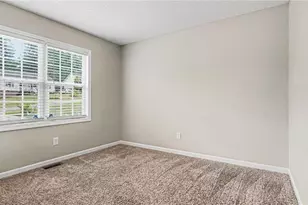 2 Leaf Ridge Ct, Thomasville, NC 27360 - Photo 8