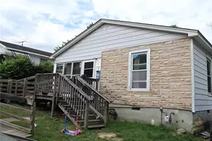 300 Winston St, Thomasville, NC 27360 - Photo 2