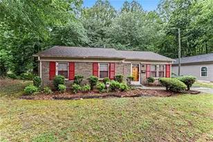 2904 Bainbridge Dr, Winston-Salem, NC 27105 - Photo 2