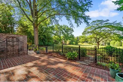 1108 Dover Road #H, Greensboro, NC 27408 - Photo 34