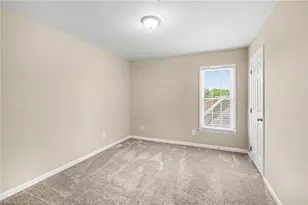 2910 Bridgeport Dr, Winston-Salem, NC 27103 - Photo 12