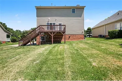2910 Bridgeport Drive, Winston-Salem, NC 27103 - Photo 18