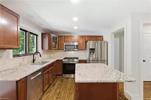 1920 Robinhood Rd, Winston-Salem, NC 27104 - Photo 10