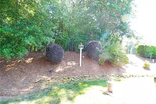 128 Sterling Point Ct, Winston-Salem, NC 27104 - Photo 6