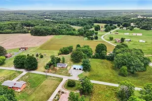 2724 Union Cross Church Rd, Yadkinville, NC 27055 - Photo 38