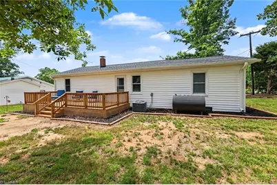 2724 Union Cross Church Road, Yadkinville, NC 27055 - Photo 28