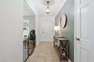 5 Leawood Ct, Greensboro, NC 27410 - Photo 2