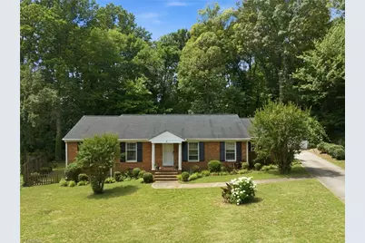 5 Leawood Court, Greensboro, NC 27410 - Photo 2