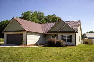 1906 Tall Pines Rd, Lexington, NC 27295 - Photo 2