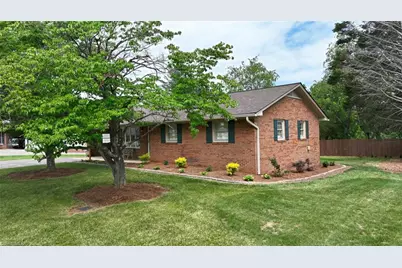 201 Oakwoods Lane, Wilkesboro, NC 28697 - Photo 38