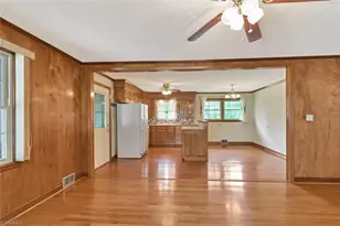 201 Oakwoods Ln, Wilkesboro, NC 28697 - Photo 6