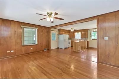 201 Oakwoods Lane, Wilkesboro, NC 28697 - Photo 6