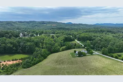201 Oakwoods Lane, Wilkesboro, NC 28697 - Photo 46