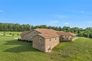 2831 Bethany Ford Rd, Roaring River, NC 28669 - Photo 2