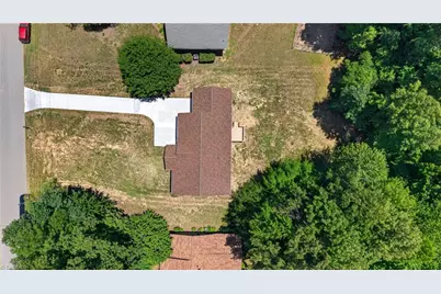 4218 Farlow Drive, Greensboro, NC 27406 - Photo 2