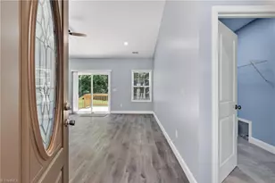 4218 Farlow Dr, Greensboro, NC 27406 - Photo 12