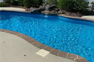 284 Ironwood Dr, Thomasville, NC 27360 - Photo 2