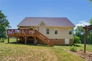 364 Morning Side Dr, Winston-Salem, NC 27107 - Photo 6