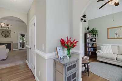 364 Morning Side Drive, Winston-Salem, NC 27107 - Photo 8