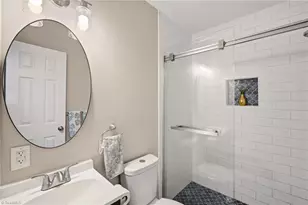 307 Foxcroft Dr, Winston-Salem, NC 27103 - Photo 18