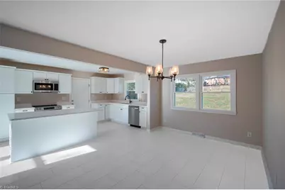 307 Foxcroft Drive, Winston-Salem, NC 27103 - Photo 12