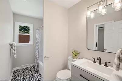 307 Foxcroft Drive, Winston-Salem, NC 27103 - Photo 18