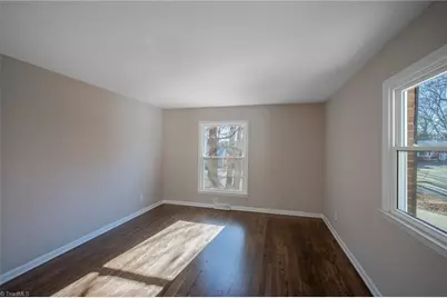 307 Foxcroft Drive, Winston-Salem, NC 27103 - Photo 4