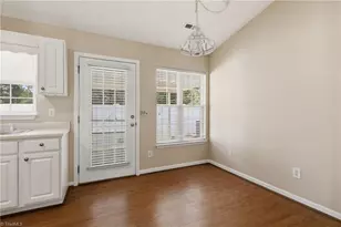 908 Chesapeake Ln, Archdale, NC 27263 - Photo 8