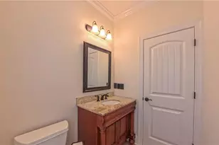5567 Foxgate Cir, Winston-Salem, NC 27106 - Photo 10