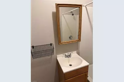 202 W Holt Street, Burlington, NC 27217 - Photo 6