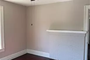 202 W Holt St, Burlington, NC 27217 - Photo 4