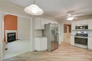 4005 Glenn Landing Dr, Winston-Salem, NC 27107 - Photo 12