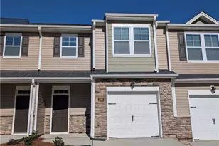 1662 Hallview Ct, Kernersville, NC 27284 - Photo 1