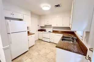 1103 W Bessemer Ave, Greensboro, NC 27408 - Photo 6