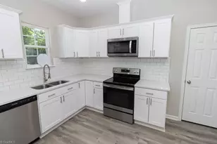 1329 Belleauwood St, Winston-Salem, NC 27107 - Photo 8