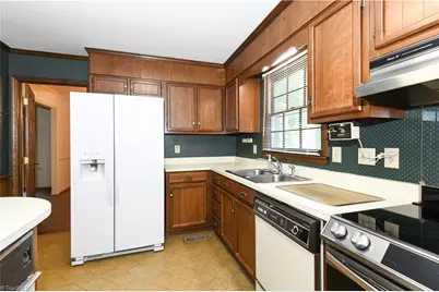 1708 Fox Hollow Road, Greensboro, NC 27410 - Photo 10