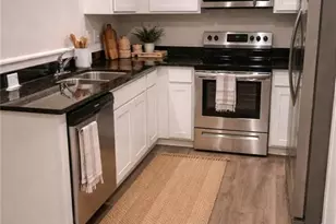 2497 Ashton Park Ln, Burlington, NC 27215 - Photo 2