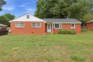2513 Campbell St, Greensboro, NC 27405 - Photo 10