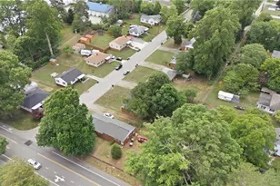 2513 Campbell St, Greensboro, NC 27405 - Photo 8