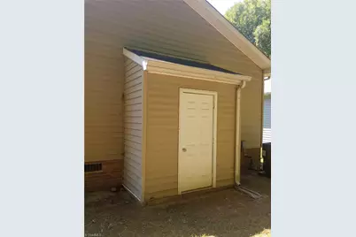 302 Aunt Mary Avenue, Greensboro, NC 27405 - Photo 4