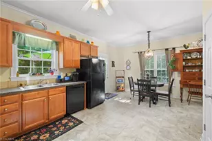 354 Merrimont Dr, Winston-Salem, NC 27106 - Photo 10